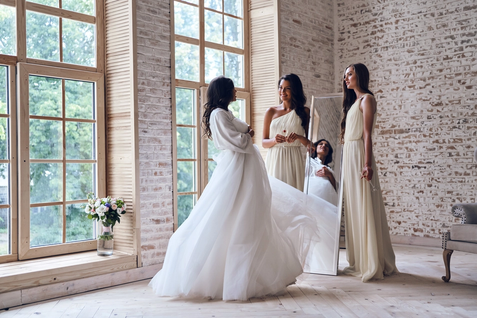 vintage_sewing_machine_220824